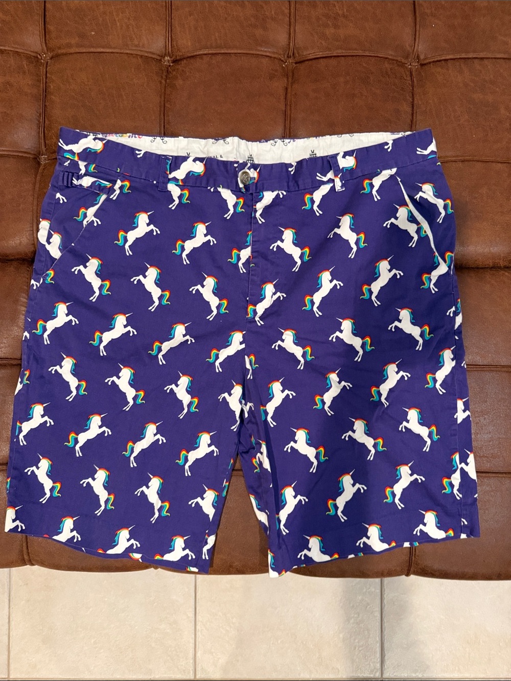 Men's Purple Unicorn Print Golf / Chino Shorts